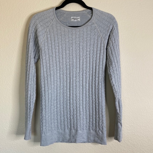 Athleta top shirt women’s medium long-sleeve stretchy grey - Picture 1 of 5